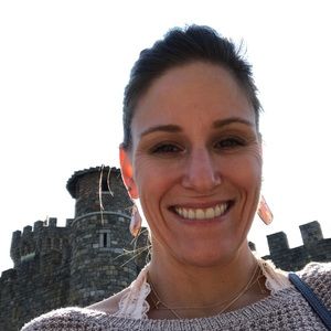 Meet your Posher, Leslie